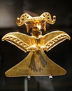 Archivo:Aguila Museo del Oro Precolombino CRI 07 2019 9266