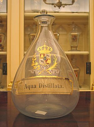 Archivo:Aqua-distillata