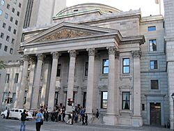 Archivo:Banque de Montreal Place d Armes Montreal 07