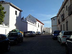 Archivo:Calle de la Iglesia (Gerena) 01