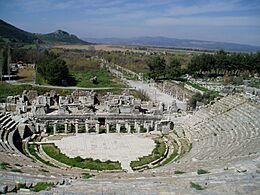 Archivo:Ephesos amphitheatre