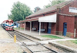 Archivo:Estación Ferroviaria Aldao