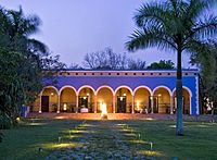 Archivo:Exterior Hacienda Santa Rosa