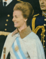 Isabel peron banda presidencial y bastón