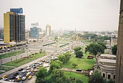 Archivo:Lima busy street