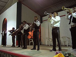 Archivo:Mariachi band
