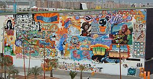 Archivo:Mur de tags au Forum de Barcelone