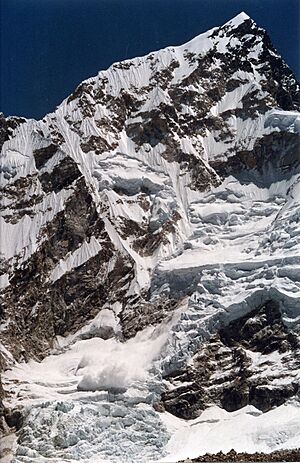 Archivo:Nuptse-fromKalarPatar