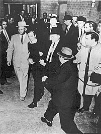 Archivo:Pappas Exh1-murder Oswald-21-19