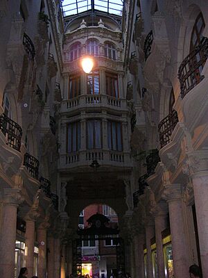 Archivo:Pasaje de Lodares