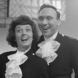 Archivo:Pearl Carr en Teddy Johnson (1962)