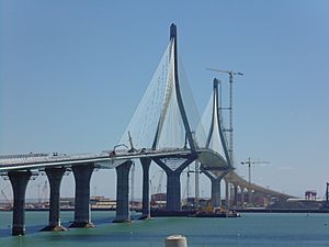 Archivo:Puente de la Constitución de 1812, Cádiz, en agosto de 2015