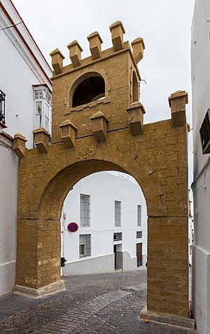 Archivo:Puerta de Jerez, Arcos de la Frontera, Cádiz, España, 2015-12-08, DD 16