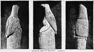 Archivo:Soapstone birds on pedestals