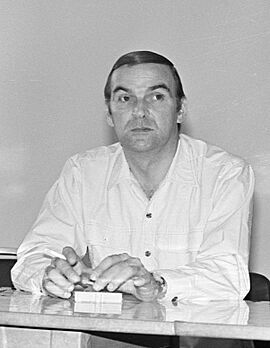Stanley Baker visit Israel 1967.jpg