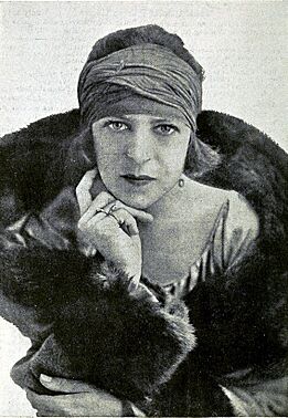 Archivo:Suzanne lenglen 1920
