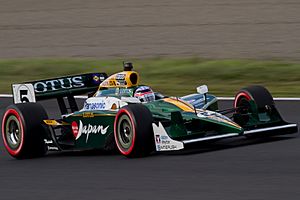 Archivo:Takuma Sato 2011 Indy Japan 300 Qualify