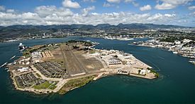Aerial view of Ford Island Pearl Harbor 2013.JPG