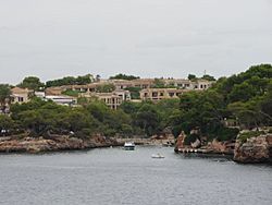 Archivo:Cala Serena 09