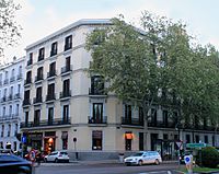 Archivo:Casas Salabert (Madrid) 01