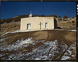 Chapel, Vadito. Near Penasco, New Mexico, Spring 1943.jpg