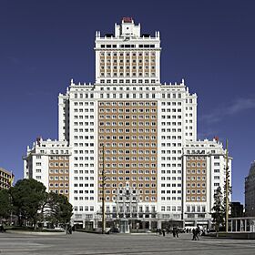 Edificio España 2025.jpg