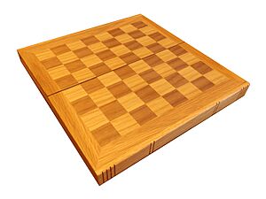 Archivo:Empty wooden chessboard