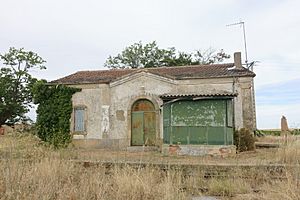 Archivo:Estación de Granja de Moreruela-Villafáfila 05