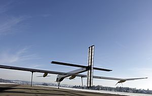 Archivo:Flea Hop HB-SIA - Solar Impulse