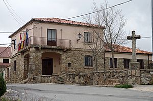 Archivo:Gallegos 03 ayuntamiento by-dpc