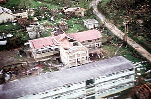 Archivo:Hurricane Gilbert - destroyed buildings