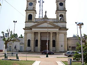 Archivo:Iglesia San José, Paso de los Libres, Argentina