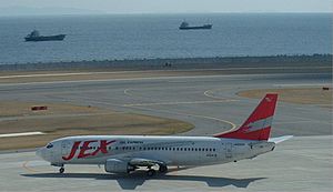 Archivo:JAL Express Boeing 737-4K5