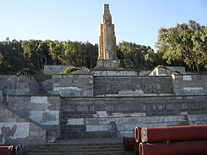 Archivo:Monumento del Llano Amarillo, Ceuta (4)