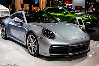 Porsche (40142691633).jpg
