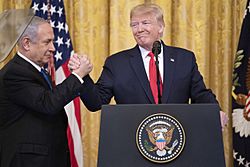 Archivo:President Trump Unveils a Plan for a Comprehensive Peace Agreement Between Israel and the Palestinians (49456368773)
