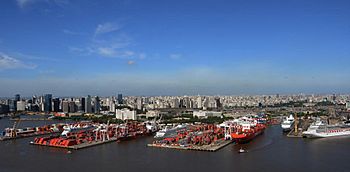 Puerto de Buenos Aires, Argentina.jpg