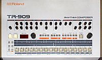 Archivo:Roland TR-909