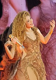 Archivo:Shakira crooped SHARIKA MEDELLIN 13 04 2025