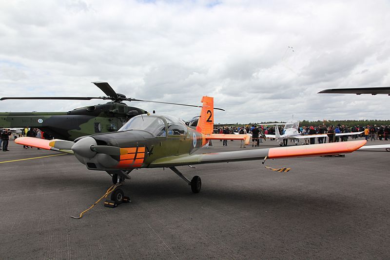 Valmet Vinka VN-2 Turku Airshow 2015 01