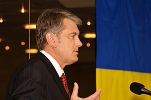 Archivo:Wiktor Juschtschenko, Präsident der Ukraine, im Widenmoos