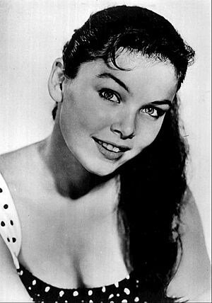 Archivo:Yvonne Craig 1960