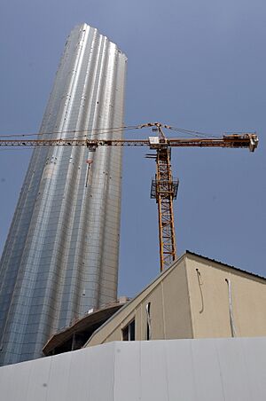 Archivo:13-08-06-abu-dhabi-by-RalfR-099