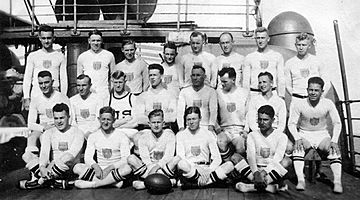 Archivo:1920 US olympic rugby union team