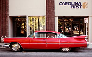 Archivo:1959-Cadillac-4d-HT