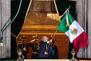Archivo:211-ANIVERSARIO-DEL-GRITO-DE-INDEPENDENCIA (3)