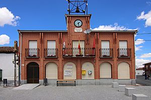 Archivo:Ayuntamiento de Papatrigo