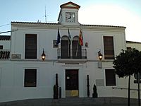 Archivo:Ayuntamiento de Salteras