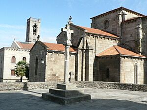 Archivo:Betanzos-igrexas-002-Fra