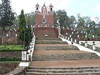 Archivo:Capilla del Calvario, Metepec (front)